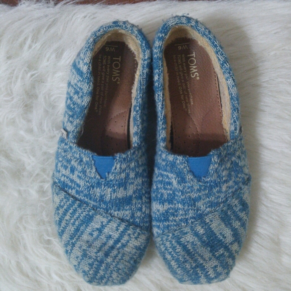 Toms Sherpa Lined Blue And Cream Alpargata Size 6 - Picture 2 of 6
